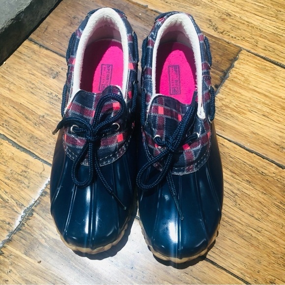 Sperry Duckies Plaid Low Cut Shoes - Picture 2 of 10